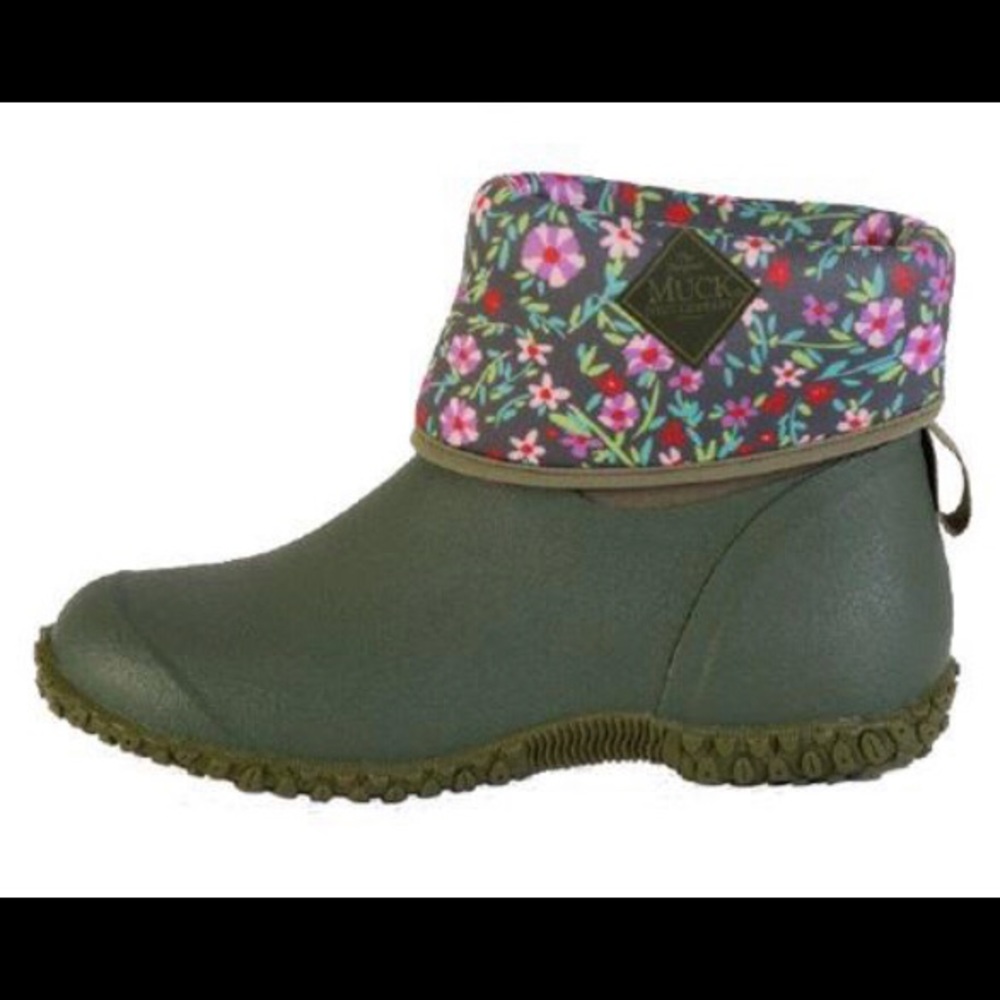 Muckboots Women’s Muckster II (BRAND NEW IN BOX!!)